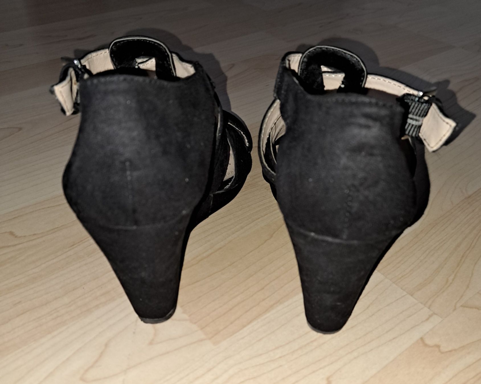 H&M Damenschuhe: Keilschuhe schwarz gr.39 – Gebraucht aus Oberurnen von rotty80 4
