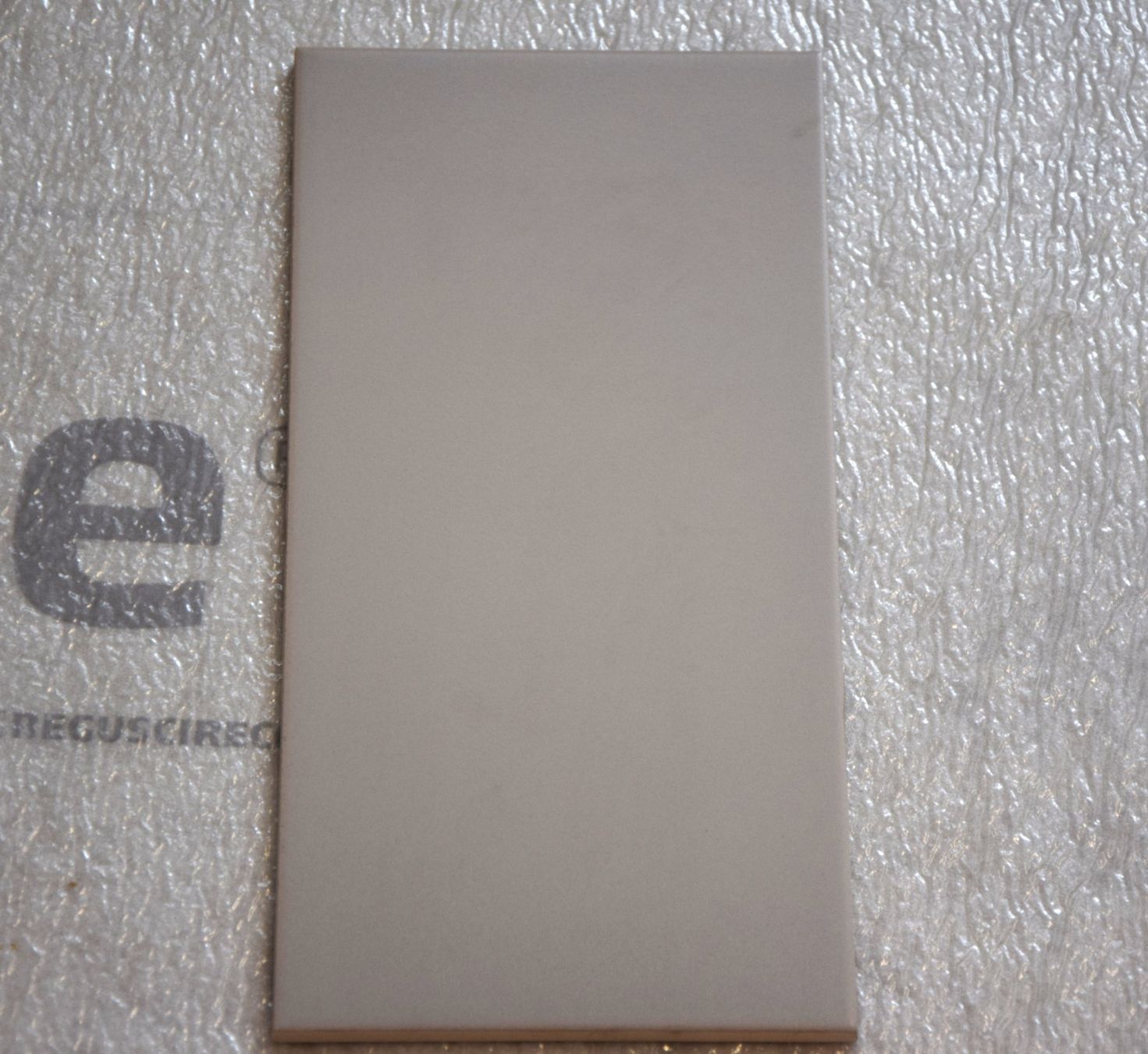 Bodenbeläge: Platten Restposten – Neu (gemäss Beschreibung) aus Hünenberg von InternoAG