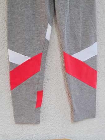 Von 2018 ADIDAS Leggins "FT Stories" Gr. XS oder Teenager