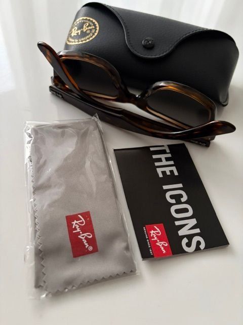 Ray-Ban Occhiali & Lenti: Ray Ban Sonnenbrille, NEU! – Nuovo (secondo la descrizione) da Walenstadt venduto da ricamul 8