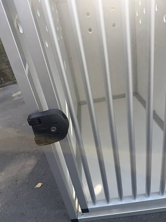 Käfige, Transport & Sicherheit: Hundebox  – Gebraucht aus Au SG von veni33 3