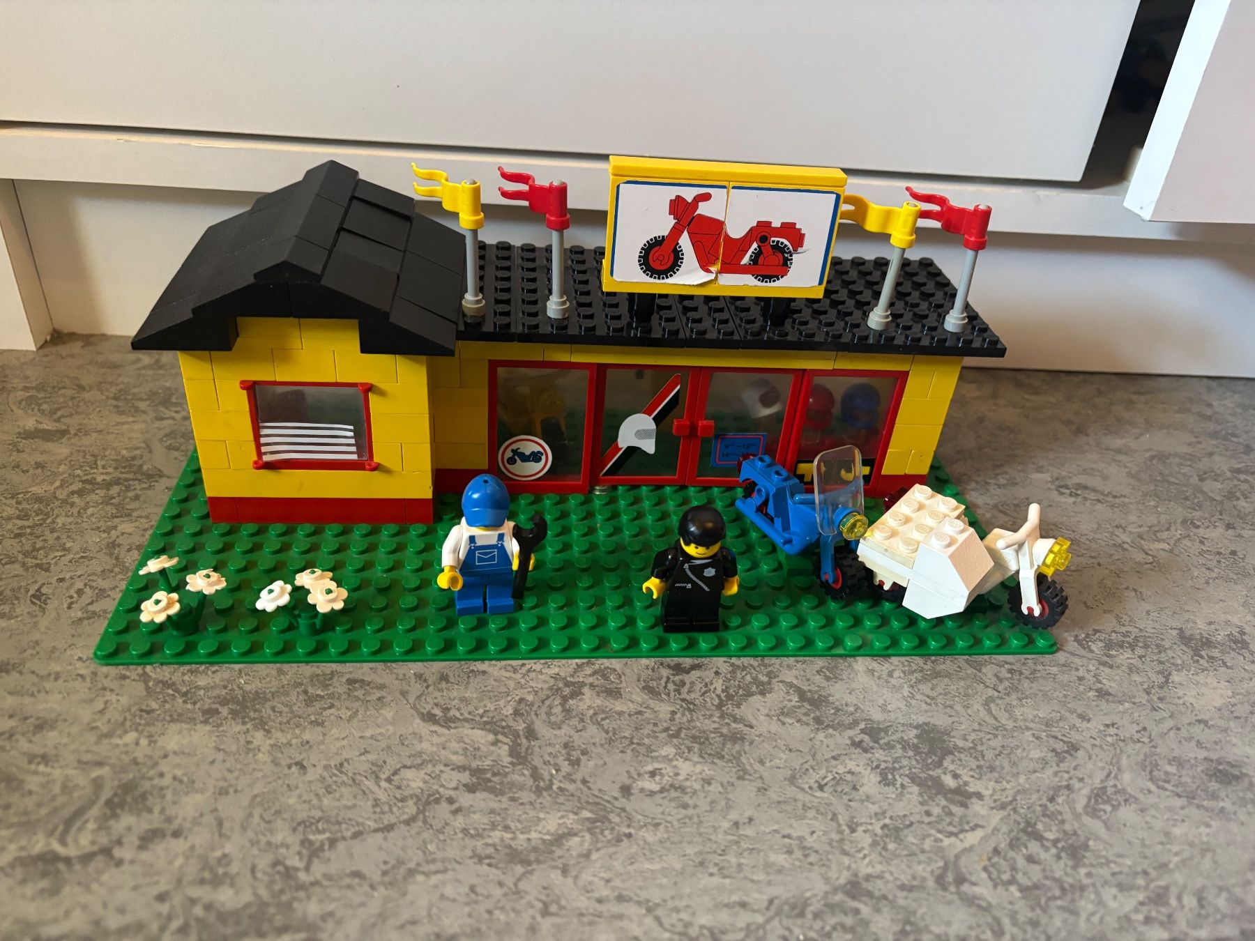 Lego Giocattoli: Lego Motorcycle Shop 6373 – Usato da Mamishaus venduto da Legofan78