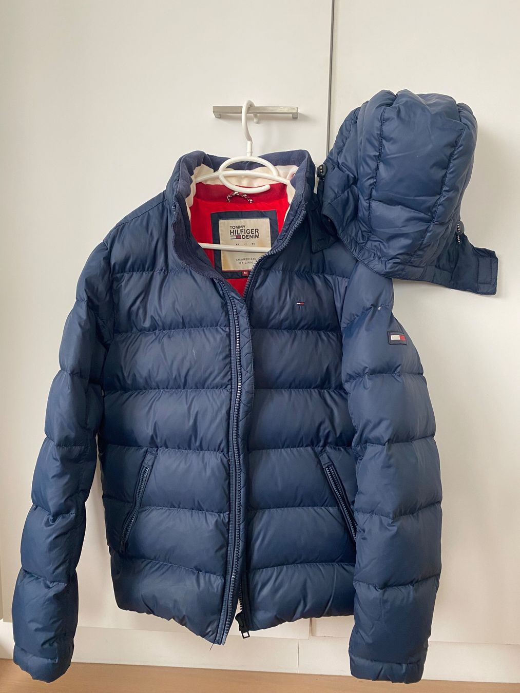 Tommy Hilfiger Giacche: Tommy Hilfiger Winterjacke (Gr. M) – Usato da Schlieren venduto da vivid_wrld 2