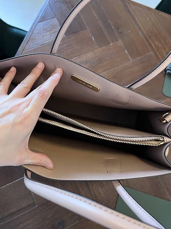 Michael Kors Borse da donna: Handtasche Michael Kors – Usato da Zug venduto da pat_wk9x 3