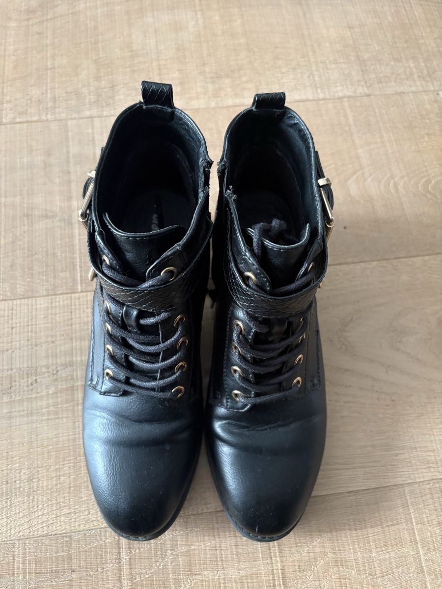 Scarpe da donna: Damen Stiefeletten schwarz Gr. 36 – Usato da Hermetschwil-Staff venduto da tritsteff 1