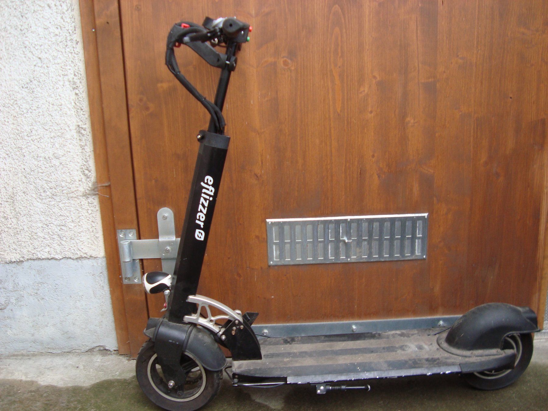 Scooters: Scooter -E-Flizzer – Defekt aus Walzenhausen von Totenkopf0