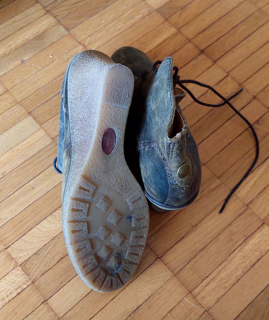 Scarpe da donna: Keilabsatz Schuhe – Usato da Meilen venduto da maschentausend 2