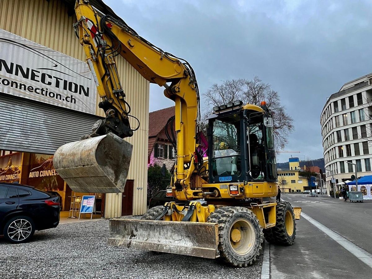 Komatsu Escavatori: Bagger Komatsu PC 98MR-S – Usato da Bülach venduto da labf