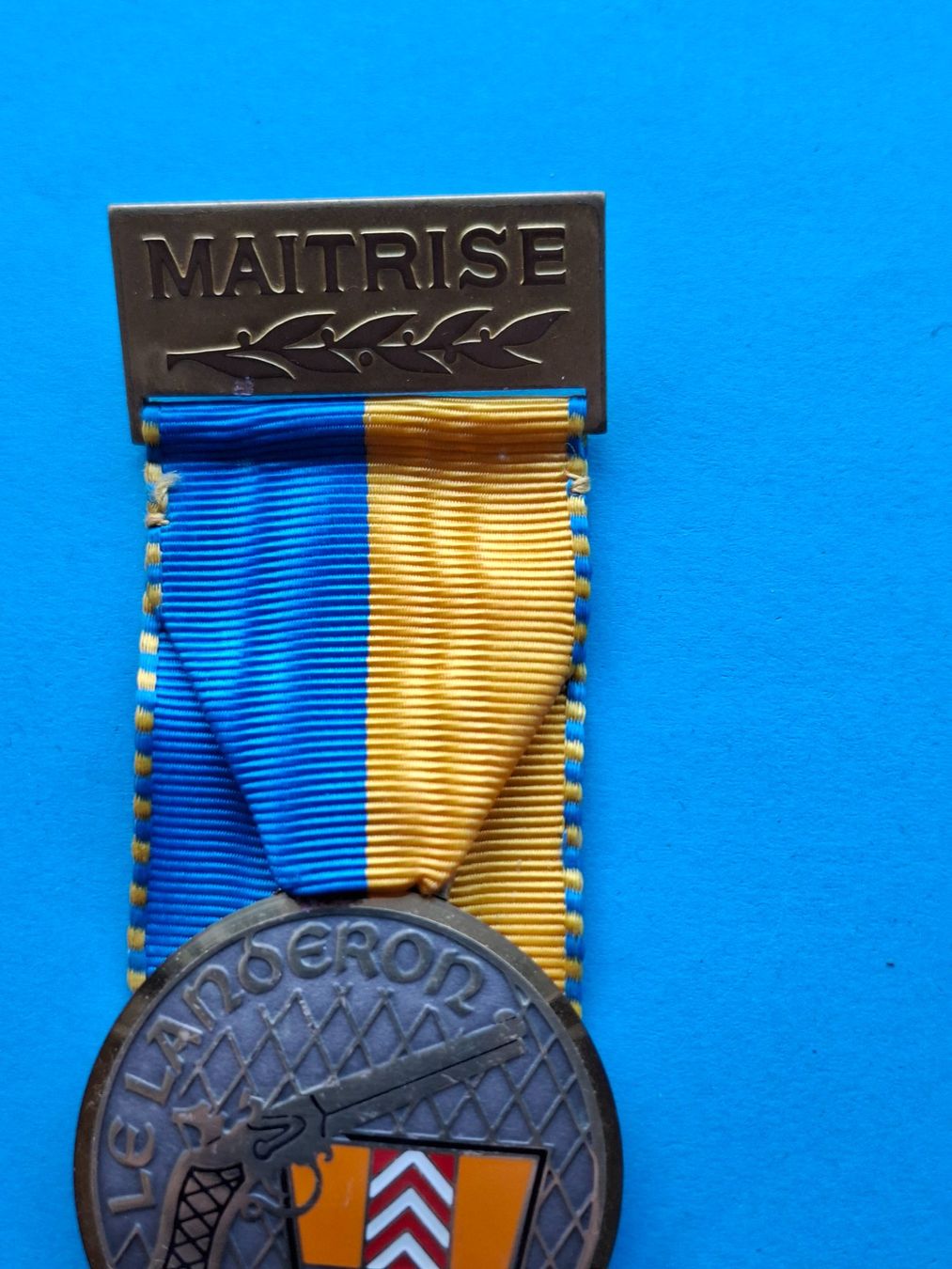 Medaglie: Maitrise Le Landeron (u678) – Usato da Schwanden GL venduto da Suvorov 1