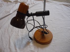 alte schöne 80er Büro Stehlampe Vintage Holz 60 Watt retro