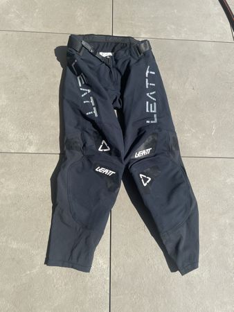 Leatt Moto Pants 5.5 IKS Grösse M schwarz guter Zustand