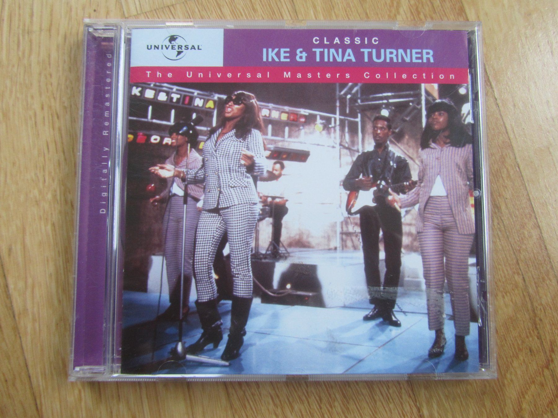 CD: CLASSIC IKE & TINA TURNER – Usato da Seengen venduto da mikelele