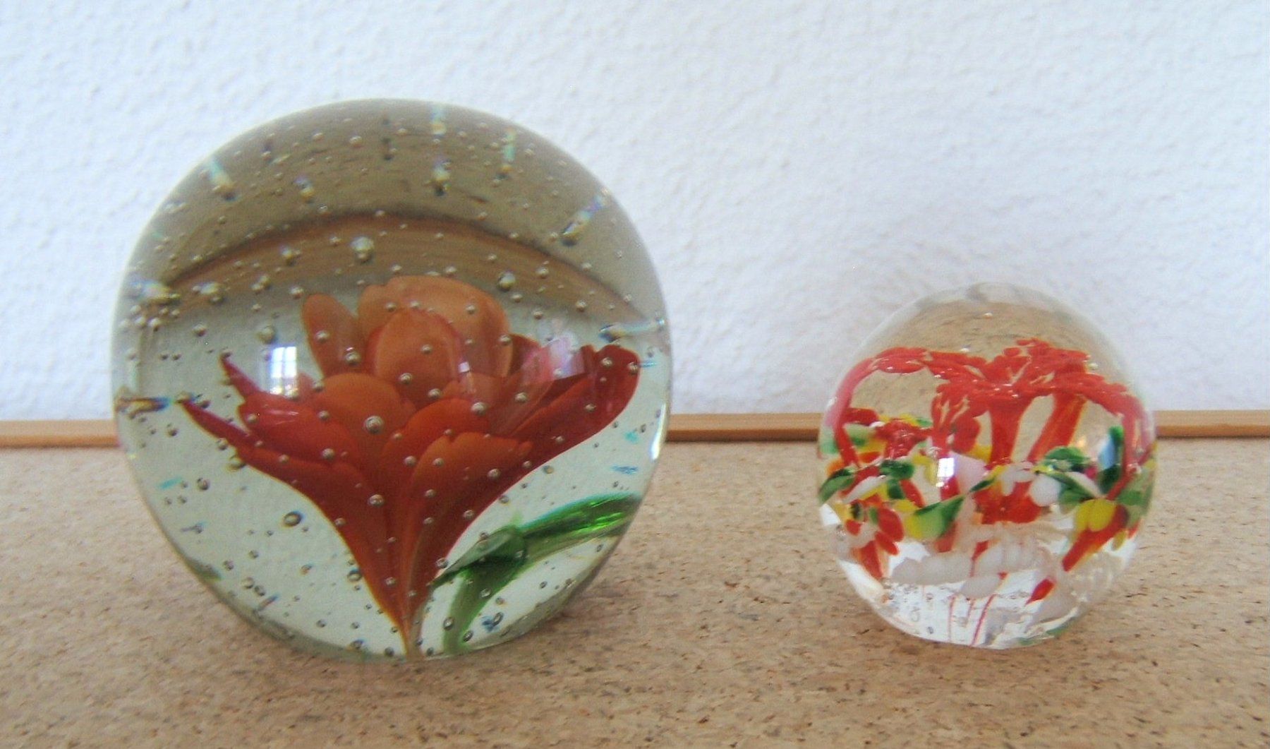 Figuren: 2 BRIEFBESCHWERER, PAPERWEIGHT AUS GLAS – Gebraucht aus Brunnen von Nonne04 1