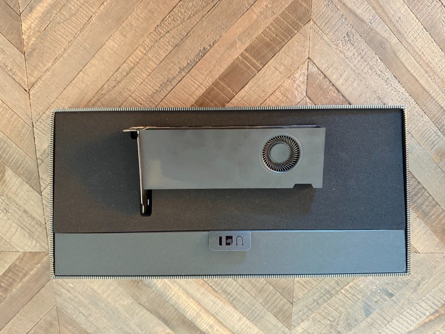 Nvidia Cartes graphiques: NVIDIA RTX A2000 6GB + OVP (1/2) – D'occasion à Mellingen par wattana 1