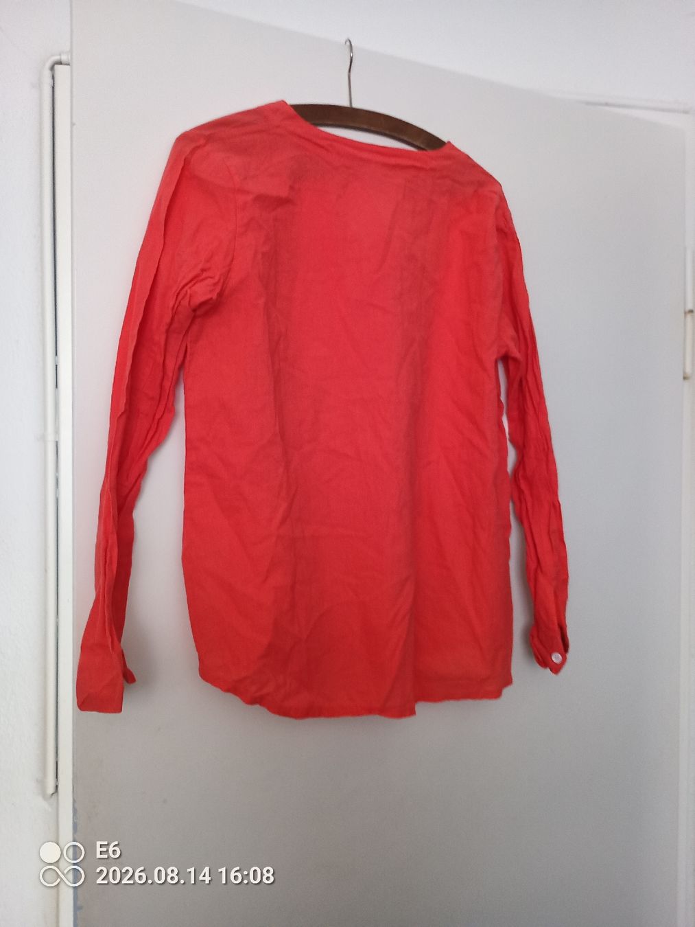 Camicette: Bluse mit Katzenkopf – Usato da Zürich venduto da Mitzi6 1