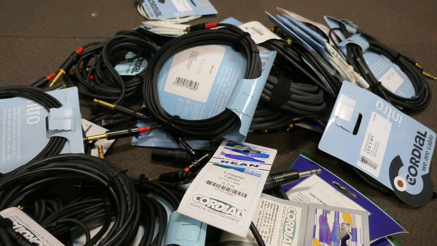 Kabel: Riesige Menge an Studio-Audiokabel – Neu (gemäss Beschreibung) aus Wenslingen von FairlightCMI 4