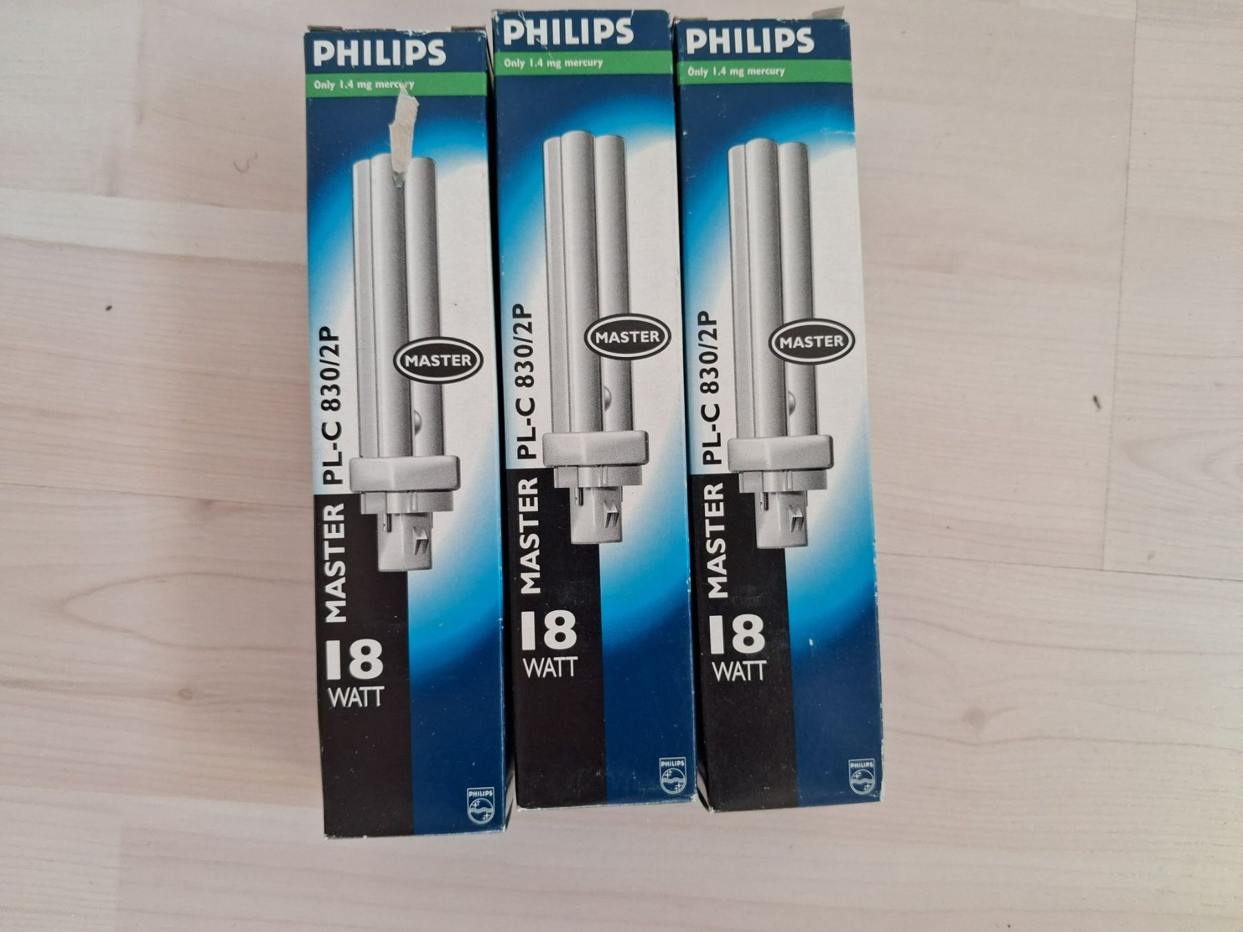 Philips Lampade: 3 X STECKSOCKEL LAMPE 18 WATT 2 PIN – Nuovo e nell'imballaggio originale da langnau venduto da Santos1411