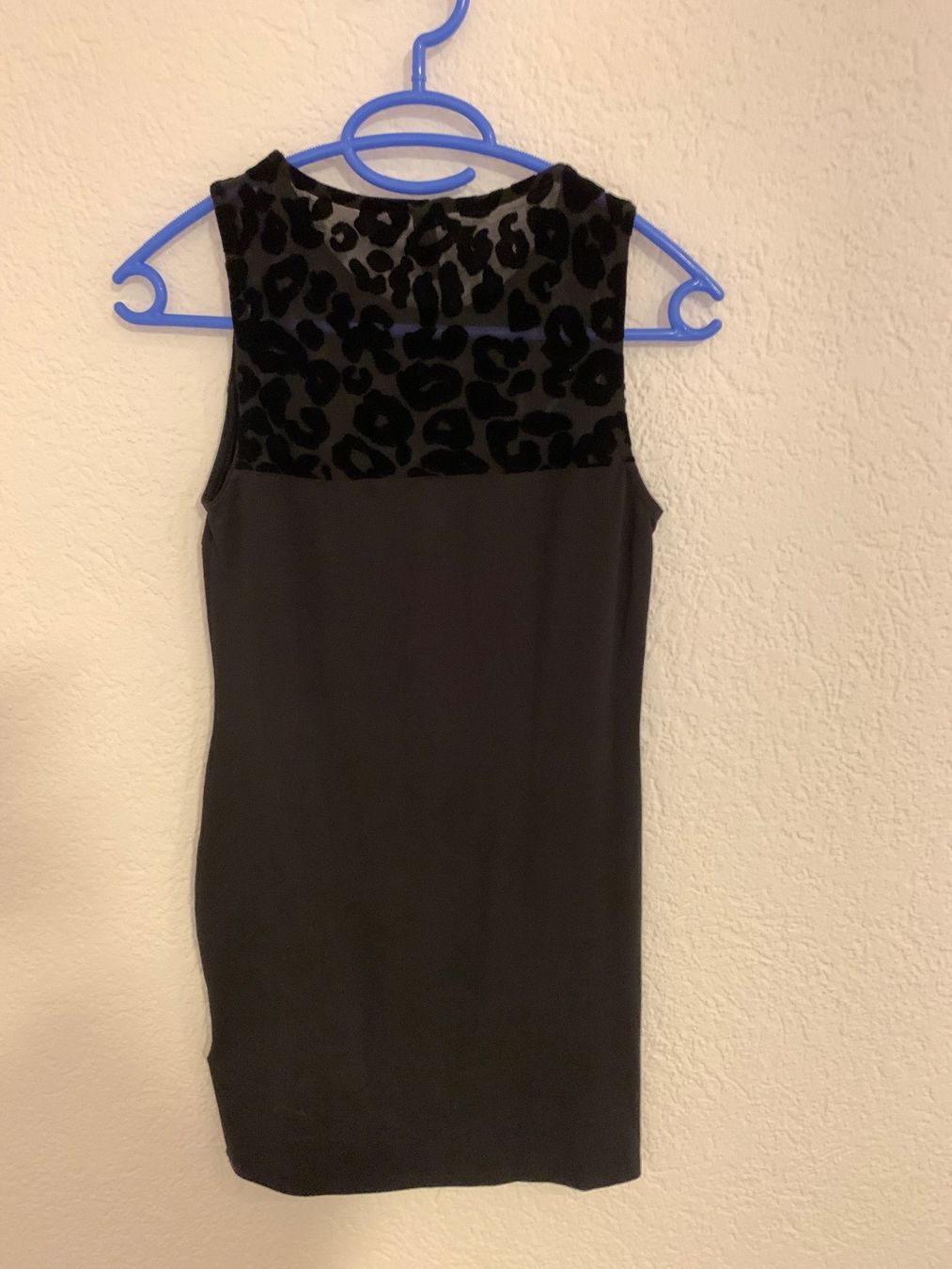 H&M Vestiti: H&M Kleid Gr. 36 schwarz – Usato da Fislisbach venduto da KolibriSecondhand 2