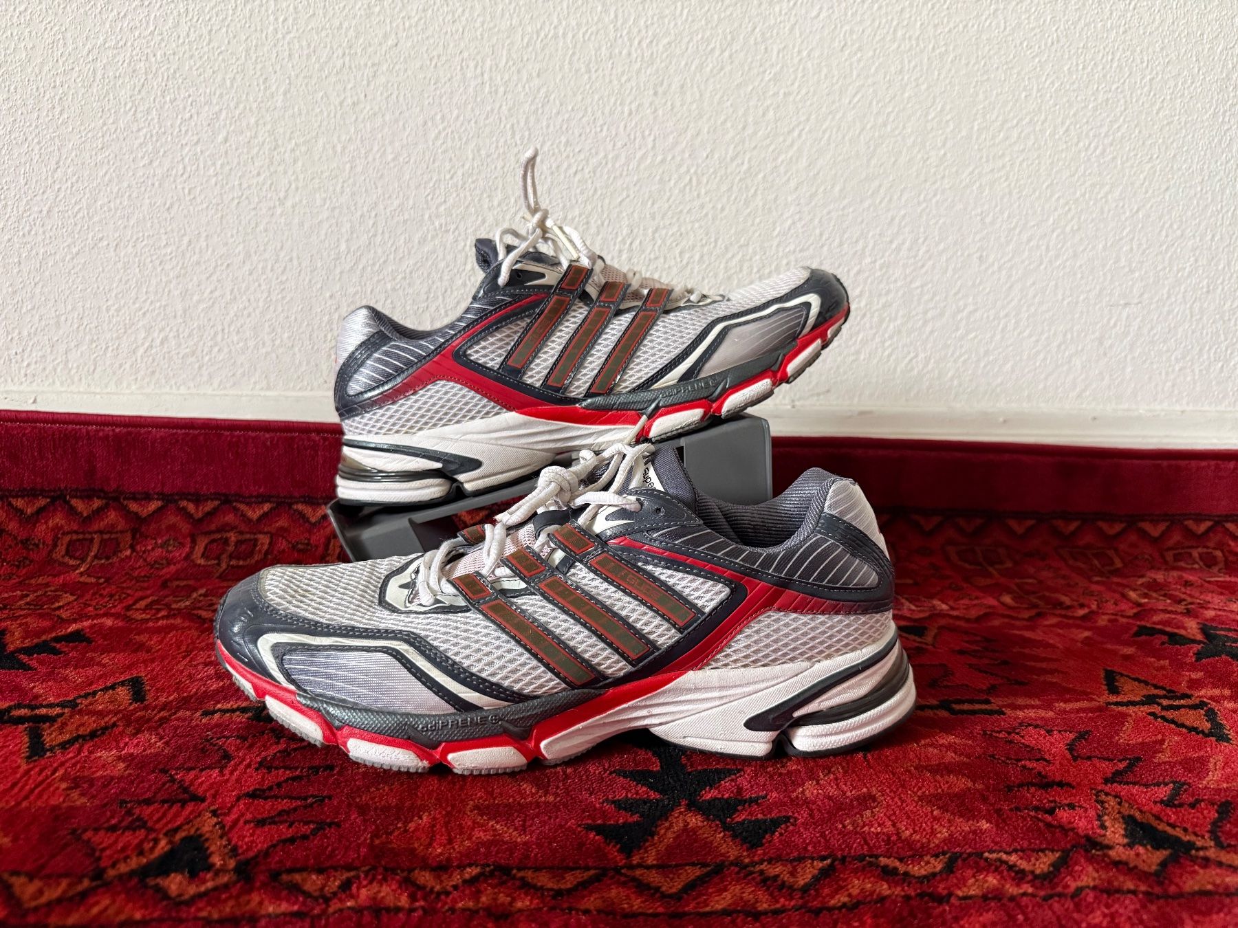 Adidas Chaussures hommes: Adidas supernova – D'occasion à Lausanne par Ruche_