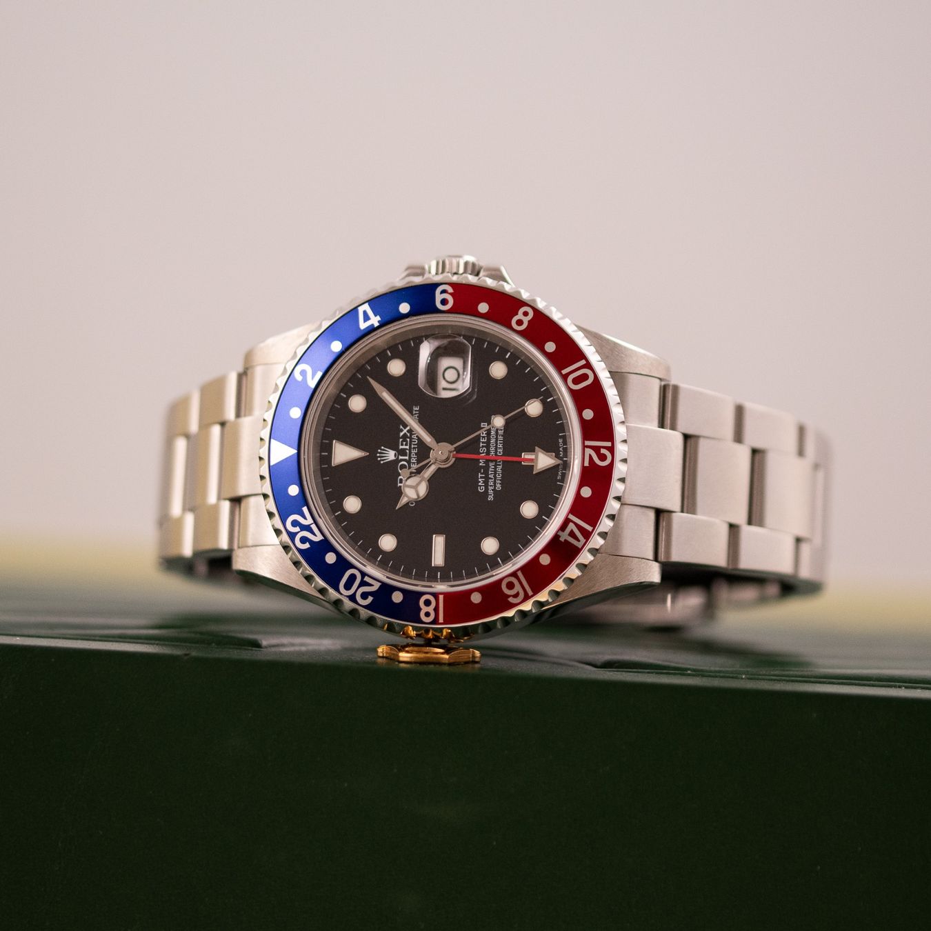 Rolex Orologi: Rolex GMT Master II "Pepsi"/ 16710 / 2006 / Full Set – Usato da Luzern venduto da PrimeSwissTime 2
