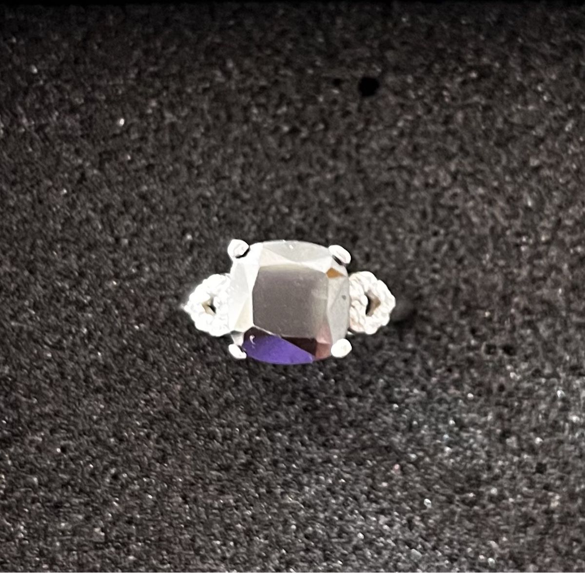 Altri gioielli: Damen Silber-Set mit dunklem Stein 💍 – Nuovo (secondo la descrizione) da Aarau venduto da kre_nw8l