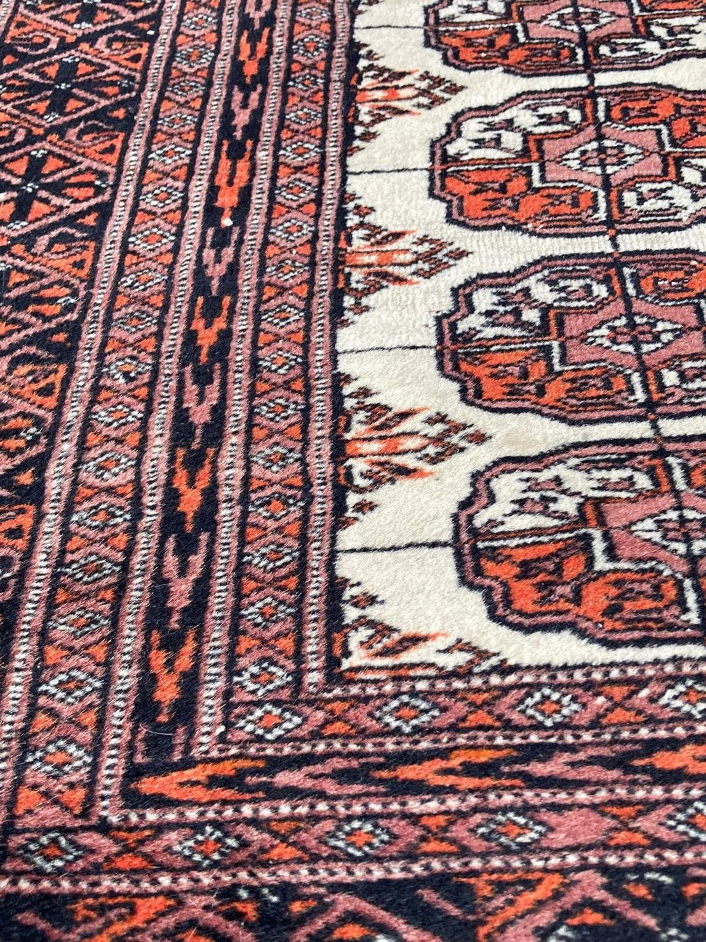 Tapis: Orientteppich Grösse 206cm x 130cm – D'occasion à Niederhelfenschwil par Chleeblatt1938 1