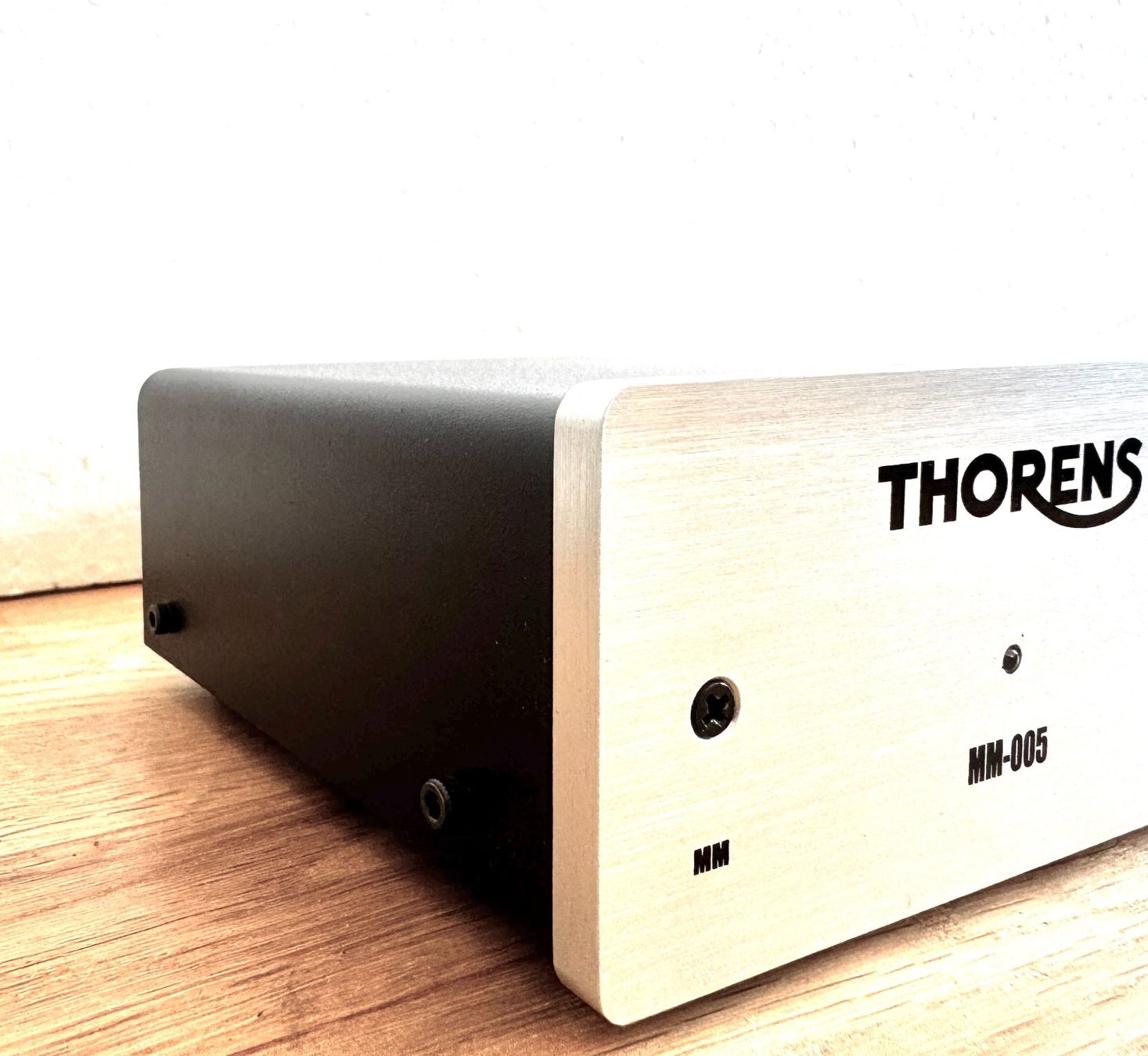 Thorens Giradischi: THORENS MM-005 – Usato da Zürich venduto da Tapehead 3