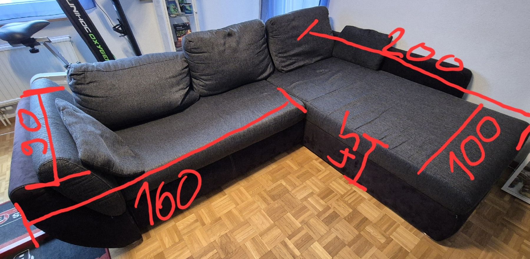 Sofas: Ausziehbares Bettsofa mit Stauraum – Gebraucht aus St. Ursen von Jack_Winzi 2