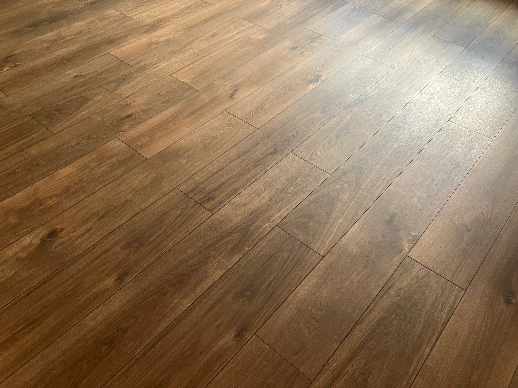 Rivestimenti per pavimenti: Laminat Boden Eiche "Egger Home Comfort Flooring" 64 m2 – Nuovo e nell'imballaggio originale da Schwanden-Brienz venduto da swisscopter 5