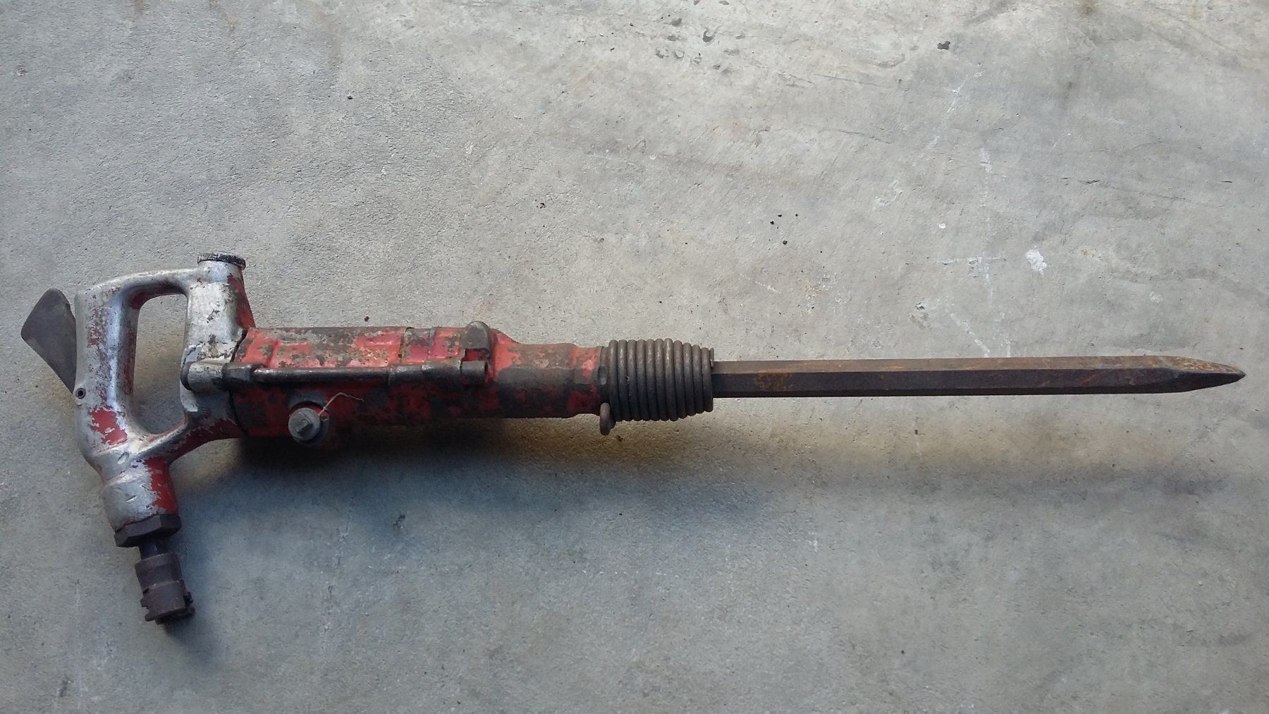 Tutti gli attrezzi: leicht Pressluft- Abbauhammer Spitzeisen – Usato da Dulliken venduto da Classiclerch4657
