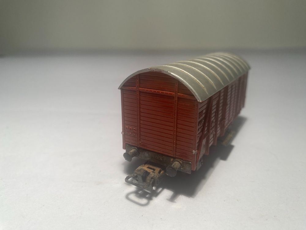 Kleinbahn geschlossener Güterwagen Braun ÖBB, DC Achsen 4