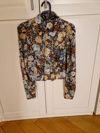 Zara top - S. Never worn