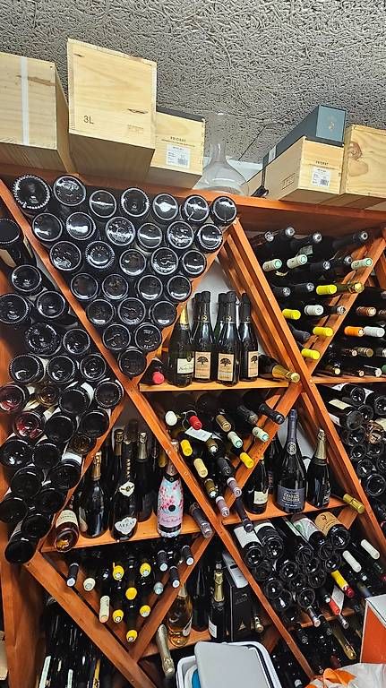 Étagères: Weingestell / Weinregal ca. 340 Fl. – D'occasion à Adliswil par Fyatswiss
