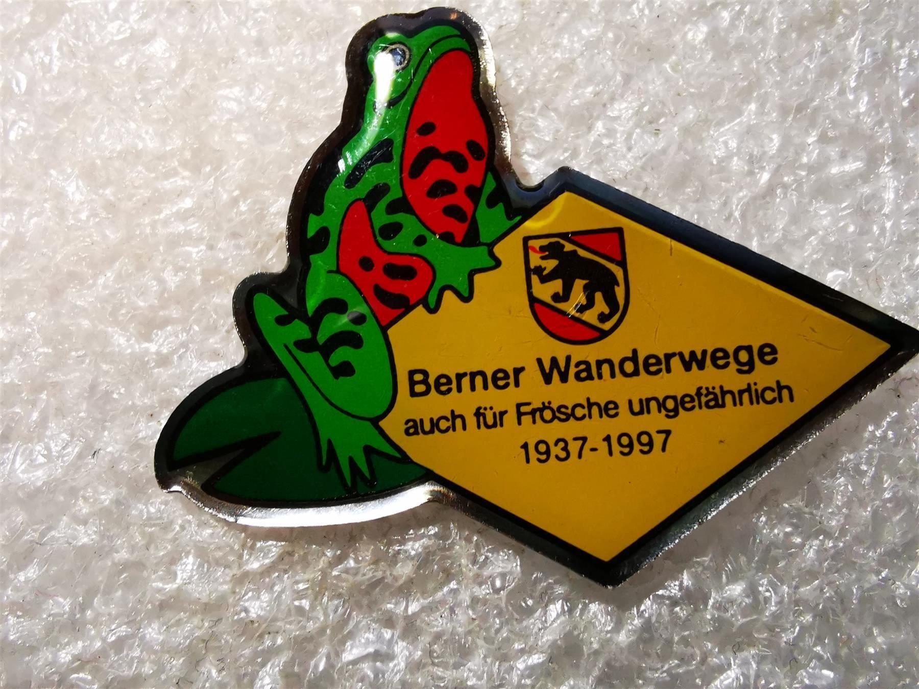 Placchette & Badge: Ansteckpin 21: Berner Wanderwege – Usato da Oppligen venduto da Pin-Fall-Shop