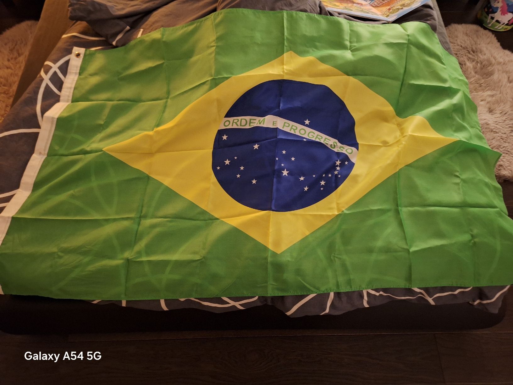 Fahnen: drapeau du Brésil – Neu und originalverpackt aus Bévilard von Imondi01