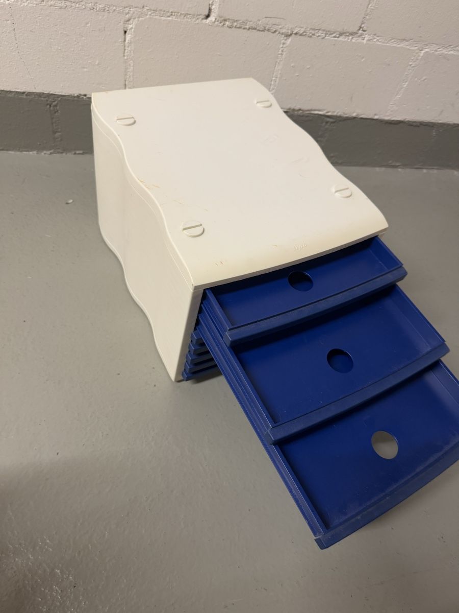 Raccoglitori: Schreibtisch Organizer mit 8 Schubladen – Usato da Zürich venduto da MaSte 1