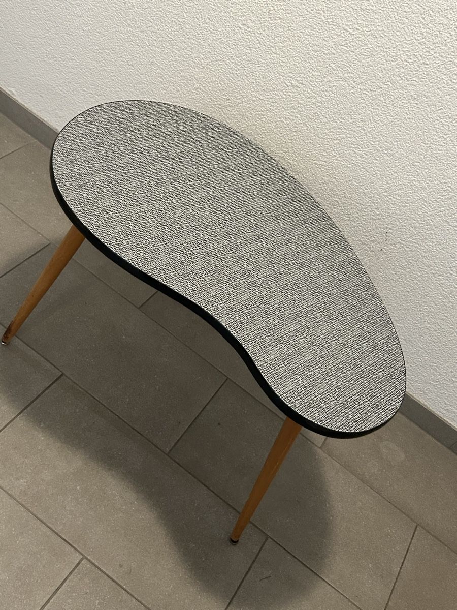 Tische: Table basse vintage des années 50, forme haricot. – Gebraucht aus Thierrens von Bigla 4