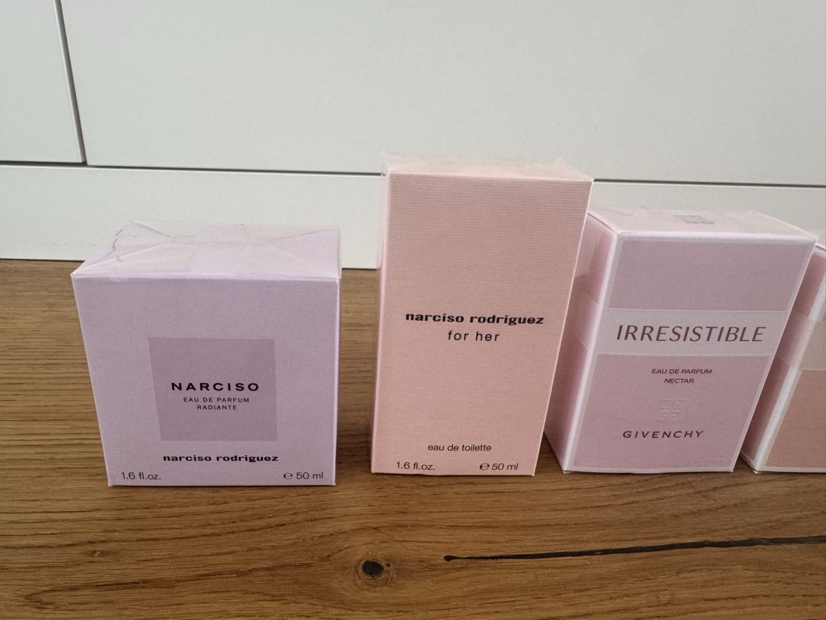 Givenchy Profumi & Eau de Toilette: 5 x ungebrauchte/ original verpackte Parfums – Nuovo e nell'imballaggio originale da Hausen am Albis venduto da Tuchen83 1