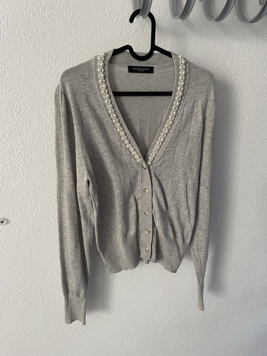 Giacche: Neue Jacke mit Perlenapplikationen – Usato da Menziken venduto da FS-Creativity