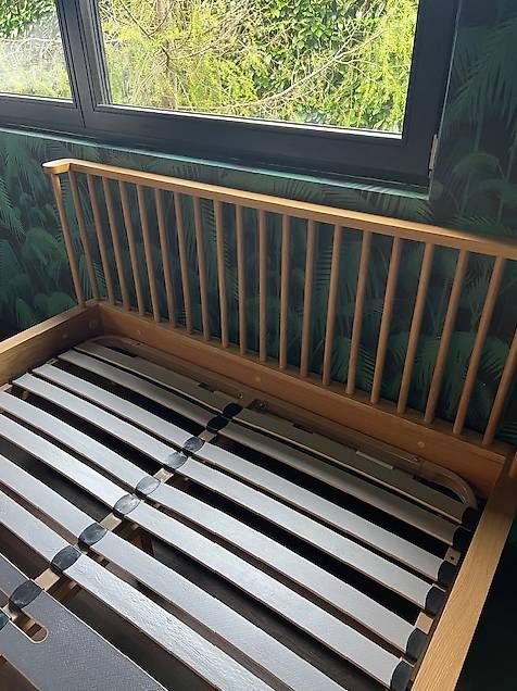 Betten: Bettgestell mit Lattenrost – Gebraucht aus Burg im Leimental von Anna_Wiener 2