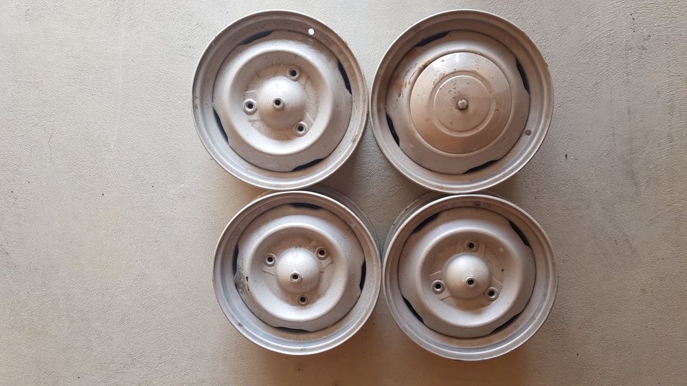 Renault R4: 4 Original-Felgen 4x13 für Baujahre 1961 - 1982 (Gebraucht ...