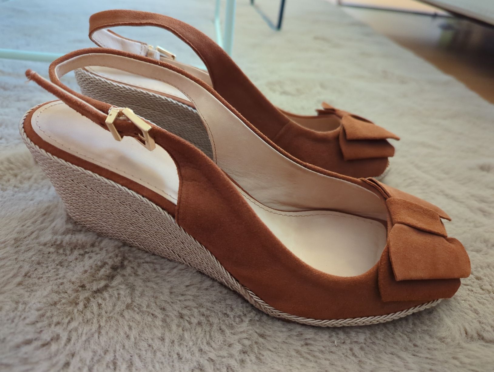 Damenschuhe: chaussures cosmoparis 39 – Gebraucht aus Montreux von dem_gyt9