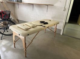 Mobile Massagebank / Therapieliege klappbar inkl. Zubehör