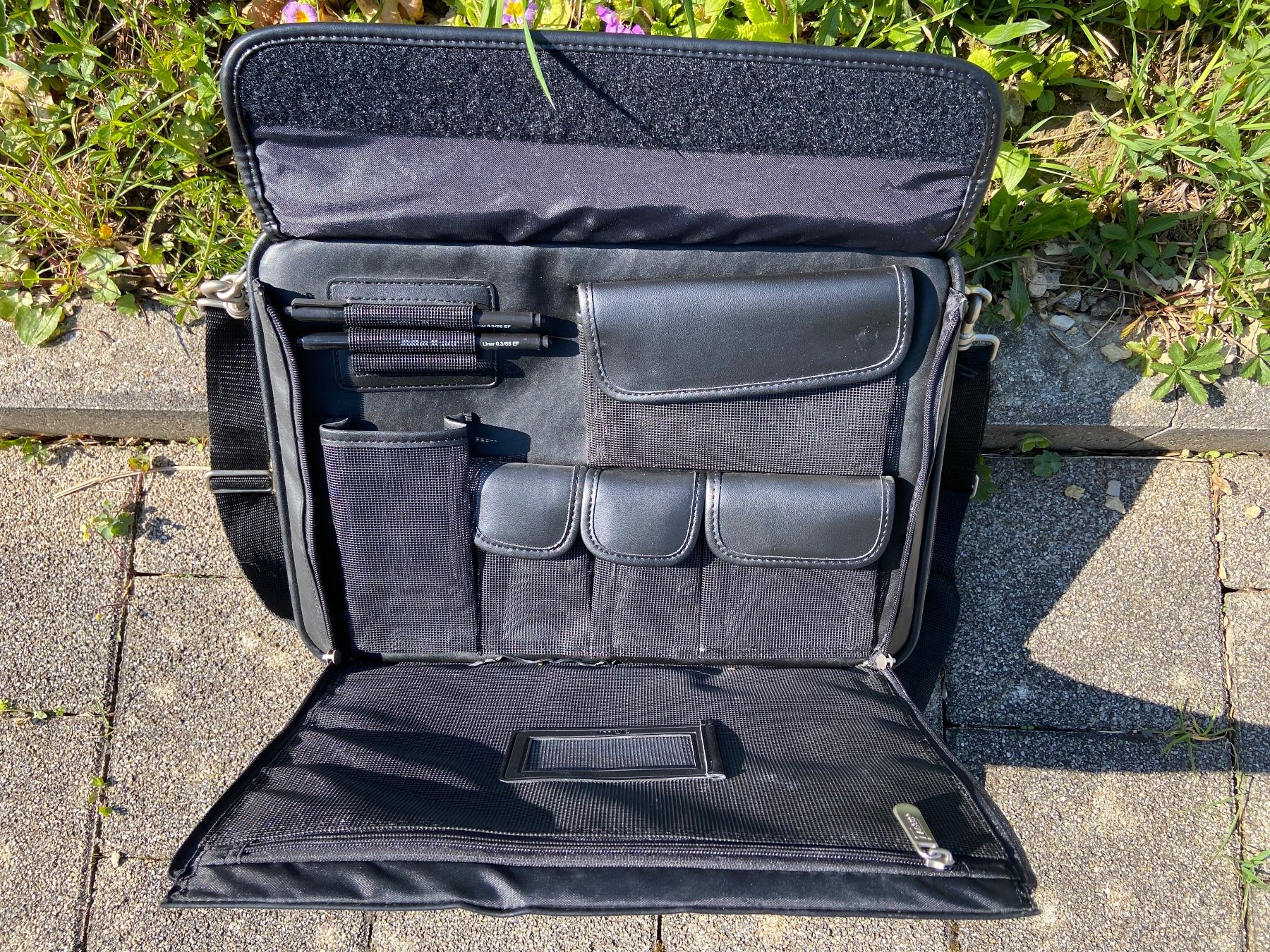 Valigie & Borse: Targus Laptop-/Bürotasche Leder – Usato da Oeschgen venduto da Gini2006 1