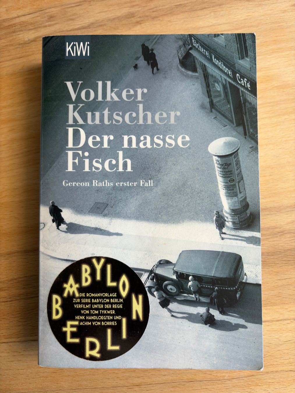 Bücher: Volker Kutscher: Der nasse Fisch – Gebraucht aus Hombrechtikon von Dokmasa