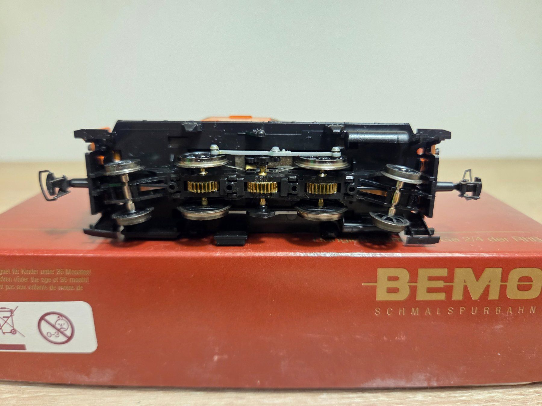 Bemo Modellini di ferrovie: Bemo 1257 122 Rangierlok Ge 2/4 RhB H0m – Usato da St-Aubin-Sauges venduto da Lo_Go 5