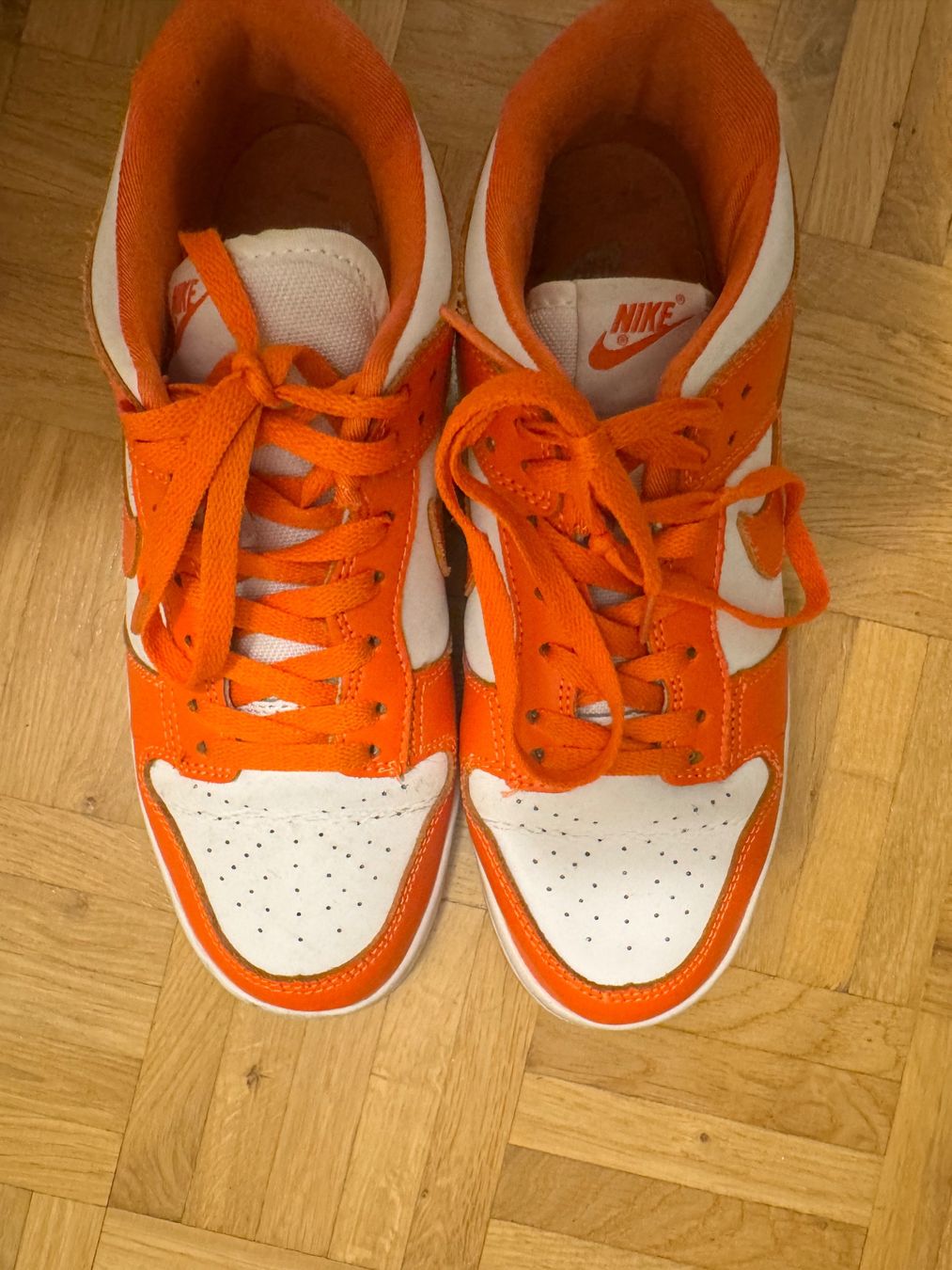 Scarpe da uomo: Nike Dunk Low Orange Weiss Gr.39 – Usato da St. Gallen venduto da Jbjbhs
