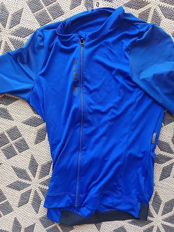 Scott Canottiere & Pantaloni: Scott Short RC pro et Jersey Pro Training – Usato da Vicques venduto da Kihs44