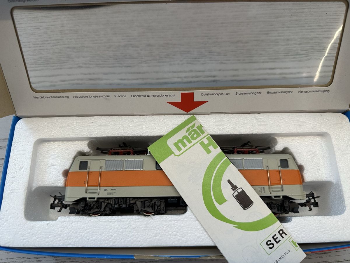 Märklin Modellini di ferrovie: Märklin 3155 DB BR 111 – Usato da Lupsingen venduto da New-Haven 6