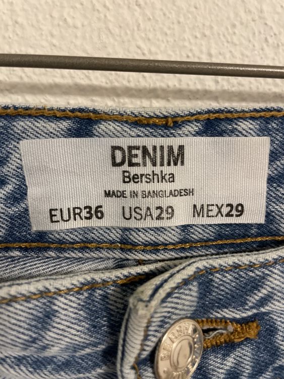 Bershka Jeans: Bershka Jeans Straight EUR 36 Grösse S – D'occasion à Dietlikon par nelden 2